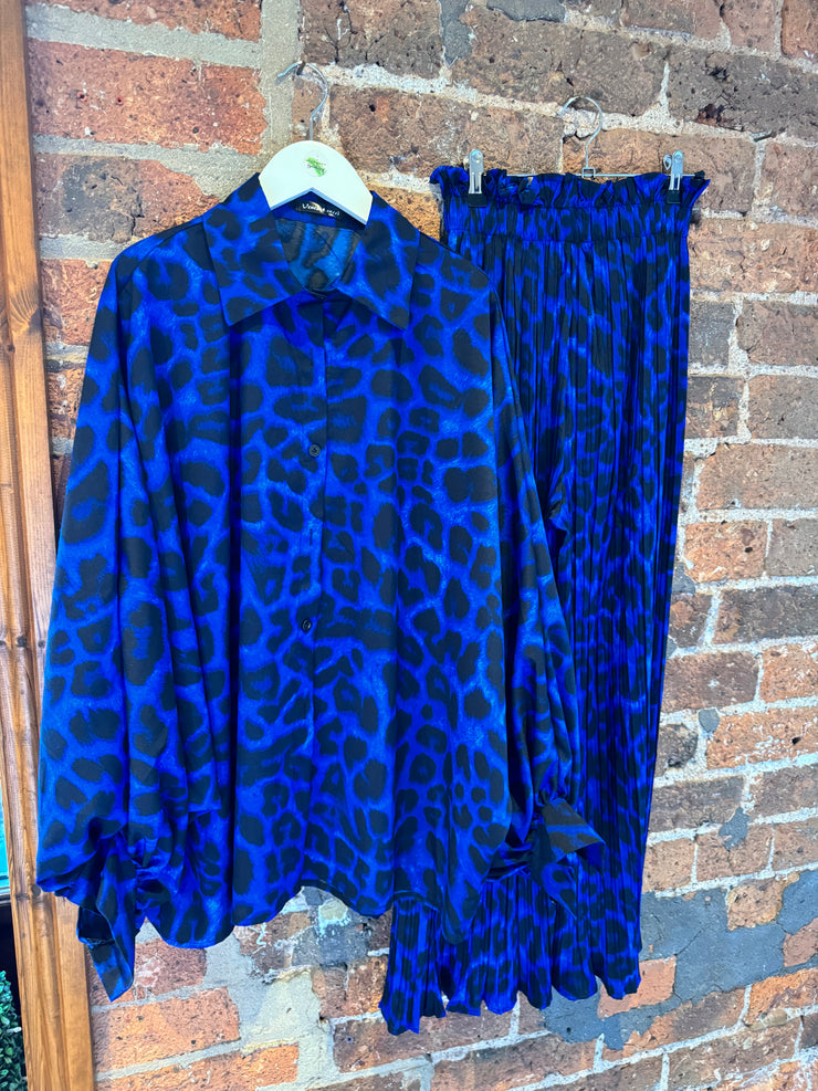 BLUE LEOPARD PLEATED TROUSER -  The Style Society Boutique 